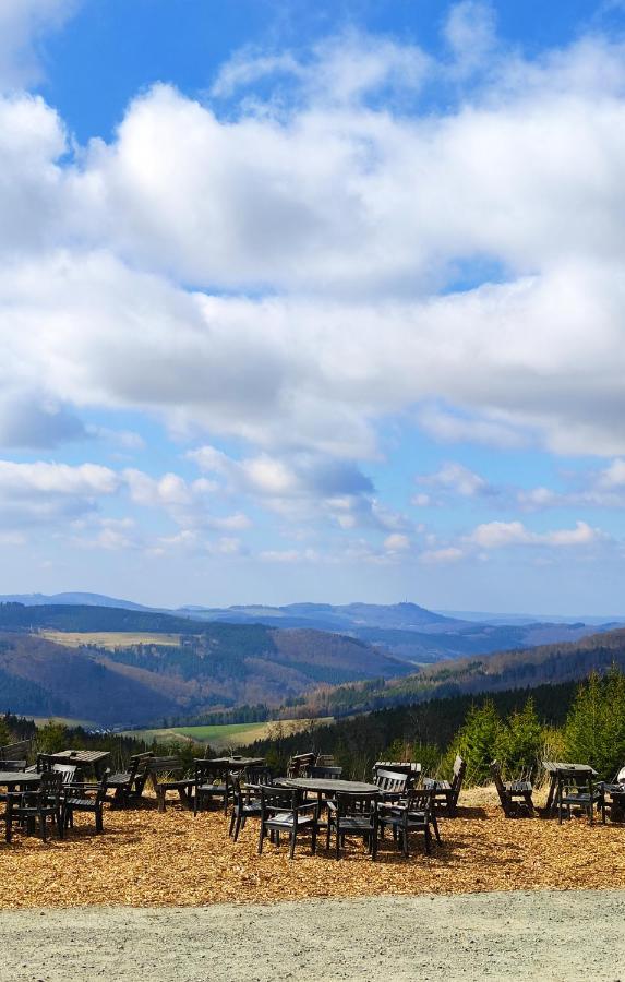 Fewo Mit Terrasse Und Bergblick- Apartment Winterberg